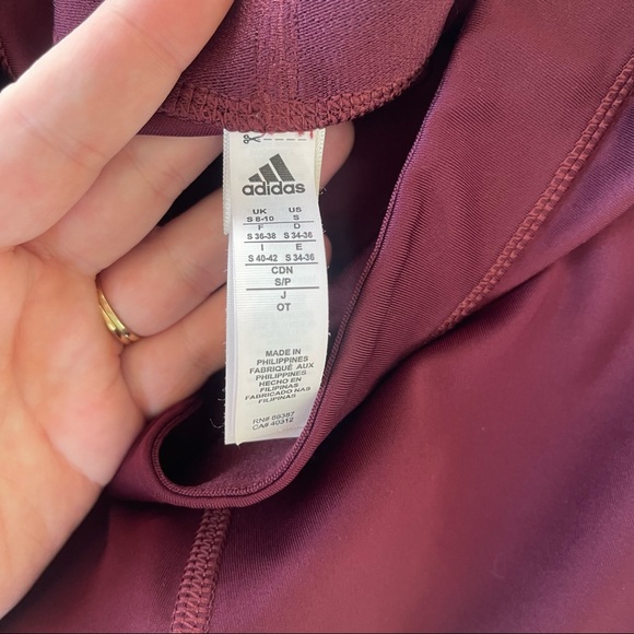 Adidas Climalite Tech-Fit Capri/Cropped Legging in Maroon and Burgundy - Picture 4 of 5